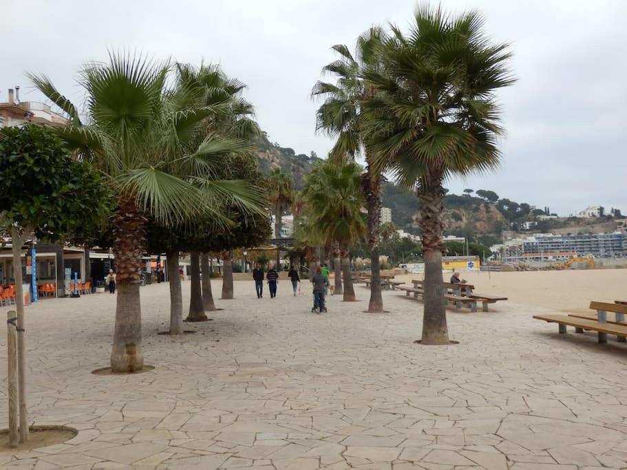 Apartamento Blanes Playa Exterior photo
